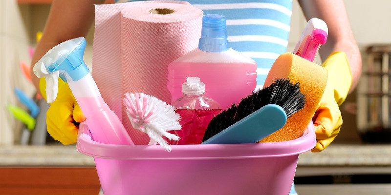 Keep Cleaning Supplies On Hand During Move